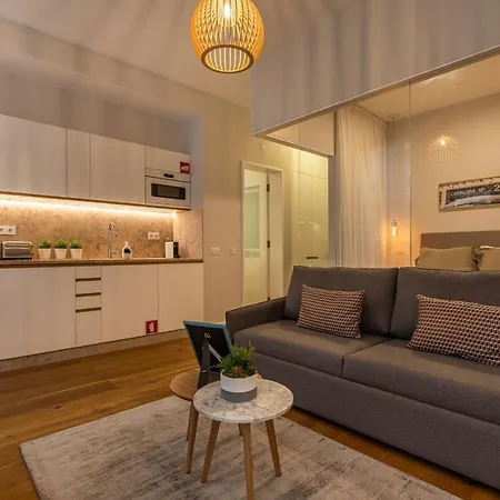 Upscale & Trendy Flat In The Center Lisbona